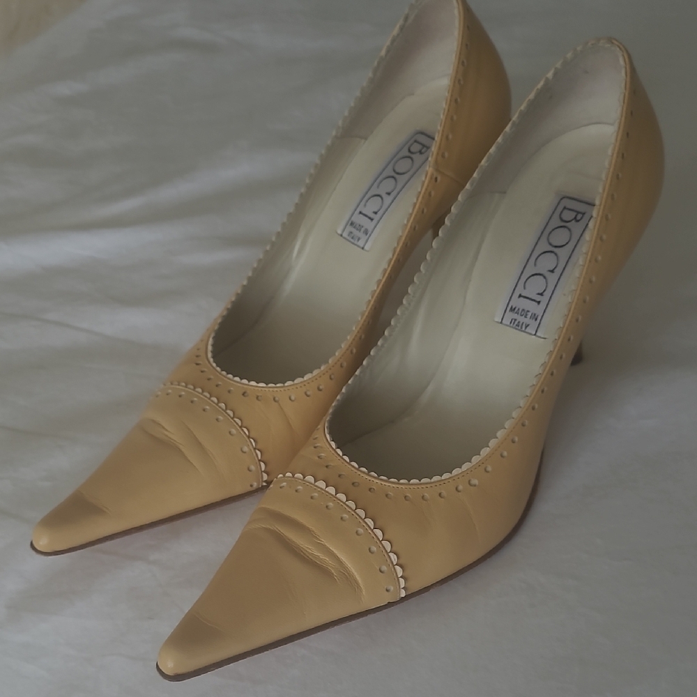 boc Women's Tan Leather Heels